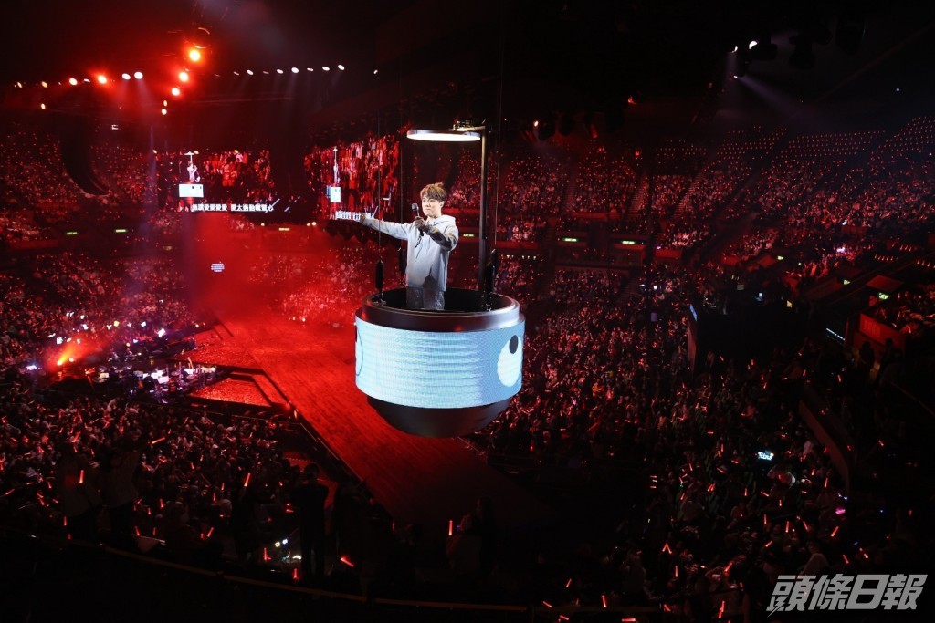 軒仔一向出名愛錫歌迷。